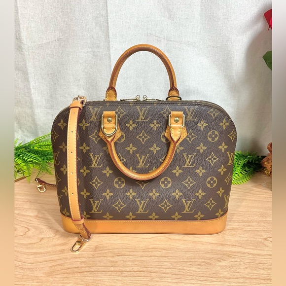 Louis Vuitton Handbags - LOUIS VUITTON ✅ALMA PM HANDBAG
LAST 1
